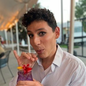 Meet your Posher, Daniel